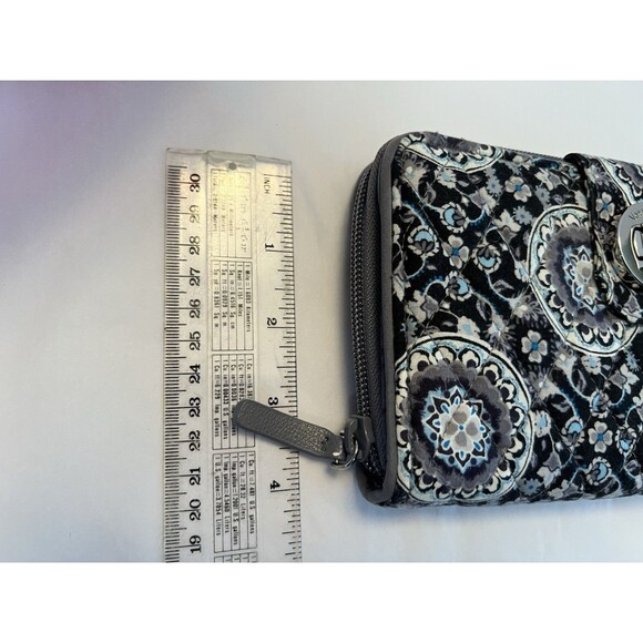 Vera Bradley Charcoal Medallion Wallet Wallet Retired- EUC - Picture 6 of 6